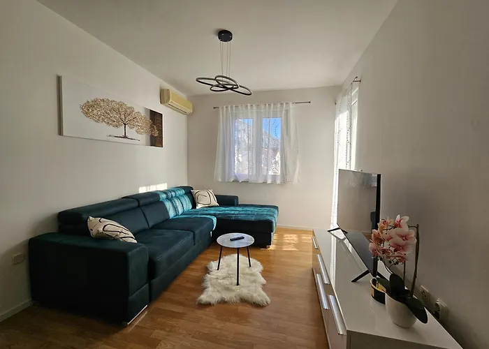 Marevic * Макарська